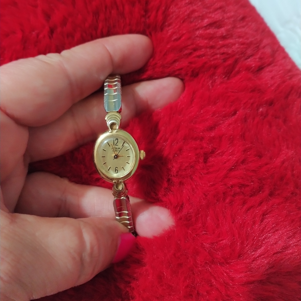 Lady Watch - Picture 6 of 7
